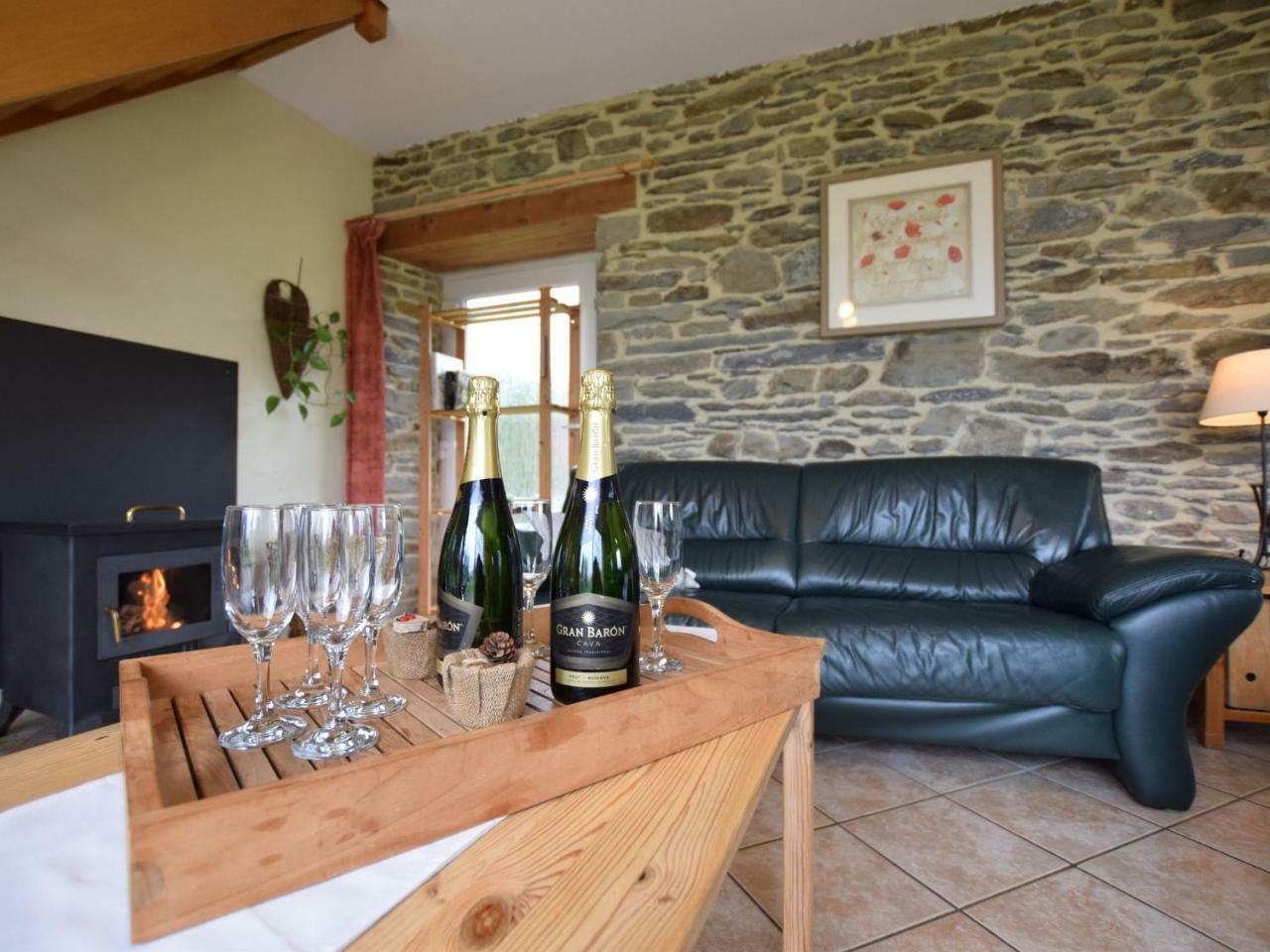 Comfortable Cottage In Neufmoulin With Meadow View Houffalize Exterior foto